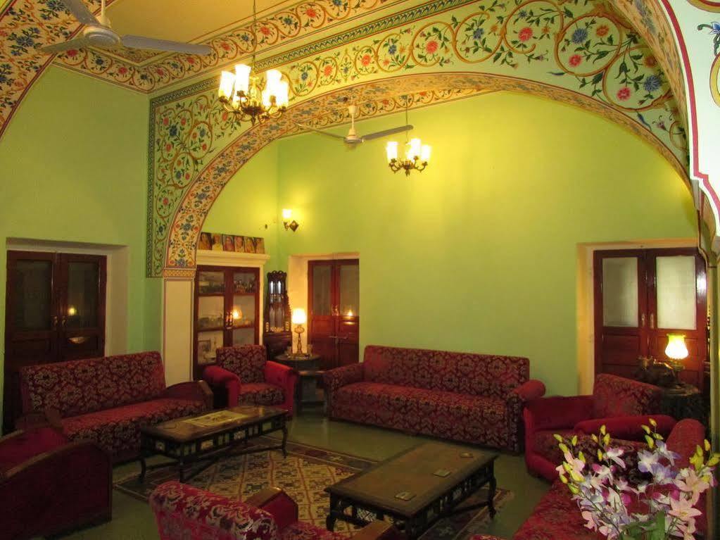 Haveli Kalwara - A Heritage Hotel Джайпур Екстер'єр фото